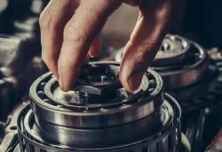 維護(hù)軸承時(shí)需要注意哪些方面？軸承維護(hù)注意事項(xiàng)簡介